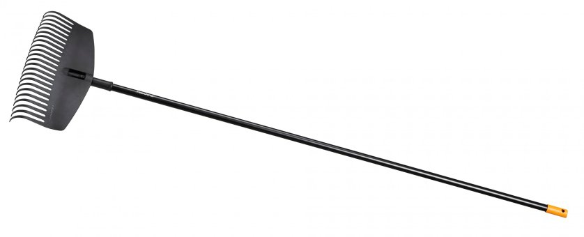 FISKARS Hrábě Solid M na listí