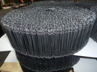 pytlový úvazek - černě žíhaný - balení po cca 6500 ks (cca 10 kg)